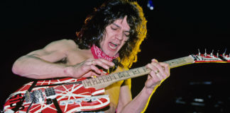 26-01-2026 Hoy hubiera cumplido años el gran guitarrista Eddie Van Halen, fundador de la banda Van Halen.