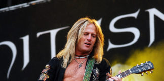 19-02-2025 Celebramos el cumpleaños de Doug Aldrich, músico estadounidense, entre otras tantas bandas una de ellas Whitesnake