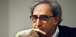 23-03-2024 Hoy hubiera cumplido años Franco Battiato, cantautor italiano
