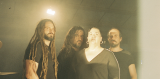 ADORE , el nuevo EP de ZEA MAYS