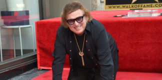 Don McLean inmortalizado en Hollywood Boulevard con una estrella en Hollywood Walk Of Fame