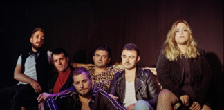 Dientes de Luna presenta su nuevo vídeo «Piel a piel»