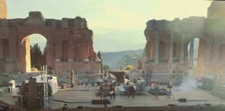 La mítica banda de pop rock británica Simple Minds tiene un nuevo single