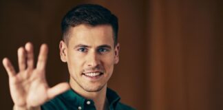 Dani Botillo incorpora dos nuevos conciertos a su gira con ayudas de Girando Por Salas #GPS13