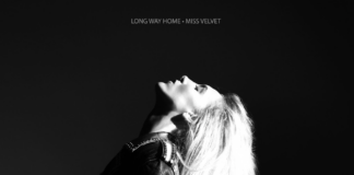 Miss Velvet ha tomado el mundo del rock n roll por sorpresa, descubre su último single