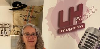 A la vuelta de la esquina · Flus flus que levantan pasión