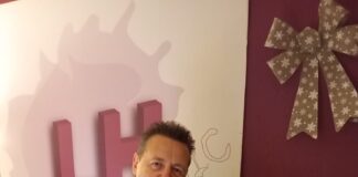 CUANDO MI BOCA SUEÑA TU NOMBRE. ESTE VIERNES 24 NOS HINCHAMOS A DARNOS BESOS… DE TODOS LOS SABORES Y COLORES