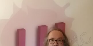 FLECHA, guitarrista y compositor de Música Folk visita LA CAJA NEGRA