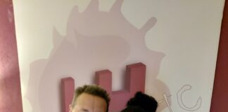 AIGOR CON JANET SIMMOMS… PASEANDO POR NUEVA YORK