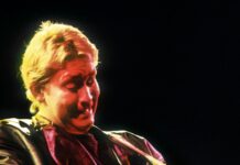 Muere Chris Rea a los 74 años, leyenda del pop y el blues británico y autor de “Driving Home for Christmas”