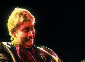 Muere Chris Rea a los 74 años, leyenda del pop y el blues británico y autor de “Driving Home for Christmas”