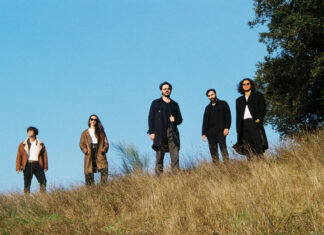 Extraños Pasajeros estrenan “Baby”, nuevo single y videoclip, y lo presentarán en directo en Madrid el 9 de abril