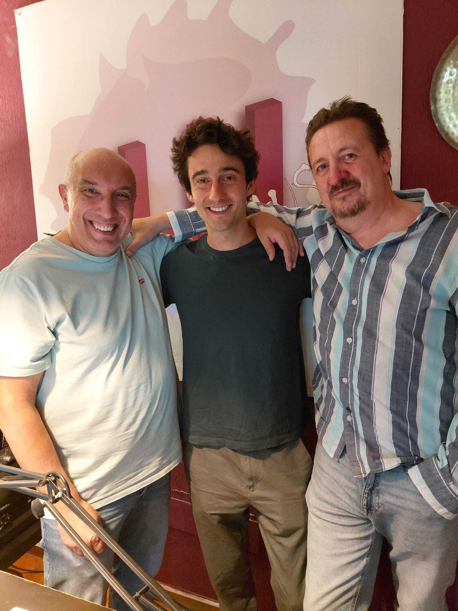 Mateo Falgas junto a Juan Rodríguez y Afar Melero durante su entrevista en LH A Todo Ritmo