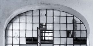 Mara De La Casa pone el mundo “Del revés” y prepara su entrada en el Top 50 LH Magazin